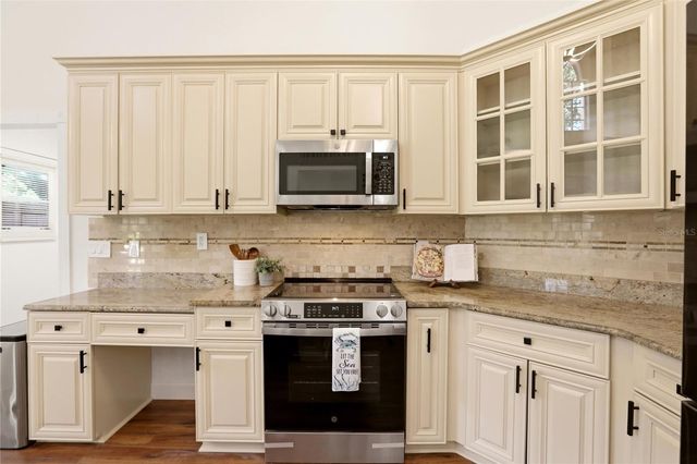 1600 SWEETWATER WEST CIRCLE, Apopka, FL 32712