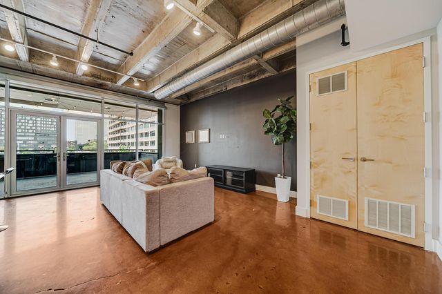 199 S 5th Street, 405, Columbus, OH 43215