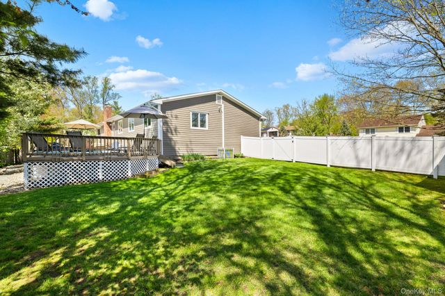 59 S Constitution Drive, Tappan, NY 10983