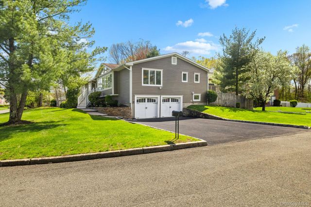 59 S Constitution Drive, Tappan, NY 10983