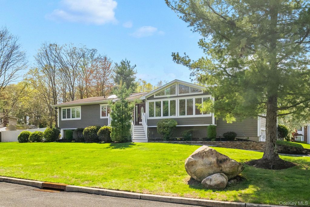 59 S Constitution Drive, Tappan, NY 10983