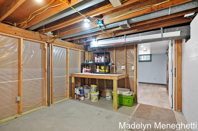 2765 Baldwin Street, Georgetown Twp, MI 49428