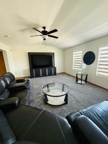 25061 Clare Circle, Manhattan, IL 60442