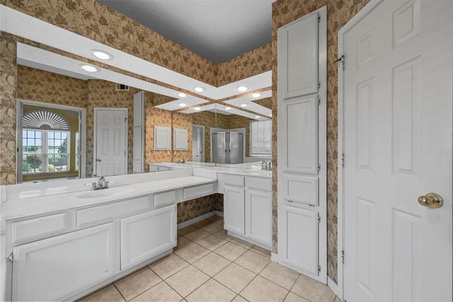 5110 Heatherdale Drive, Grapevine, TX 76051