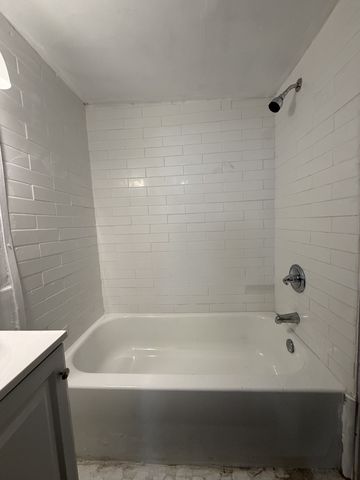 1028 Bridge St, Columbia, TN 38401