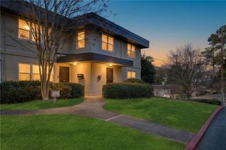 275 Lakemoore NE Drive D, Atlanta, GA 30342