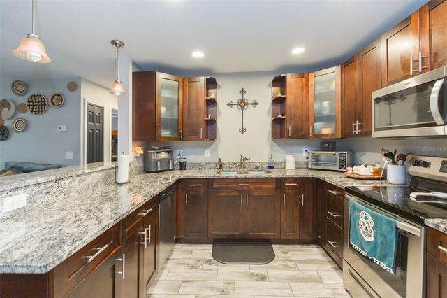 33437 WESTWOOD DRIVE, Dade City, FL 33523