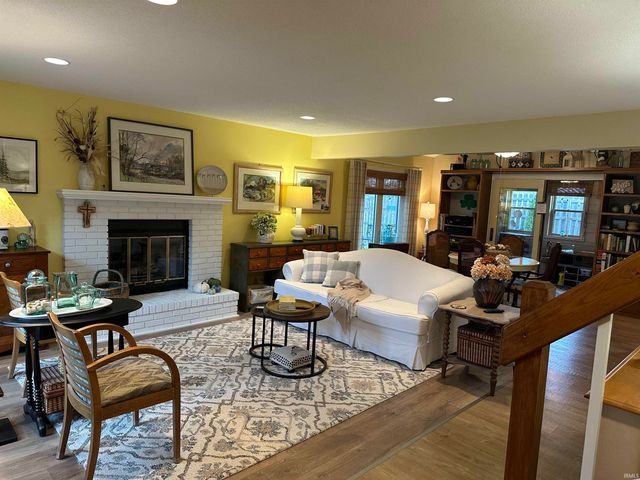 10614 Wild Flower Place, Fort Wayne, IN 46845