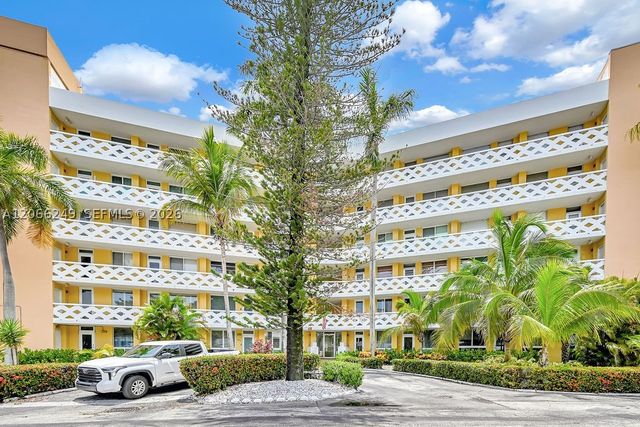 2400 NE 9th St 201, Fort Lauderdale, FL 33304