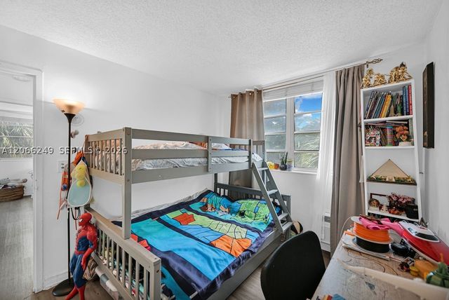 2400 NE 9th St 201, Fort Lauderdale, FL 33304