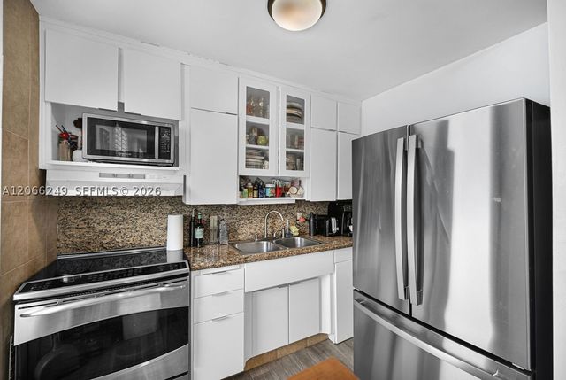 2400 NE 9th St 201, Fort Lauderdale, FL 33304