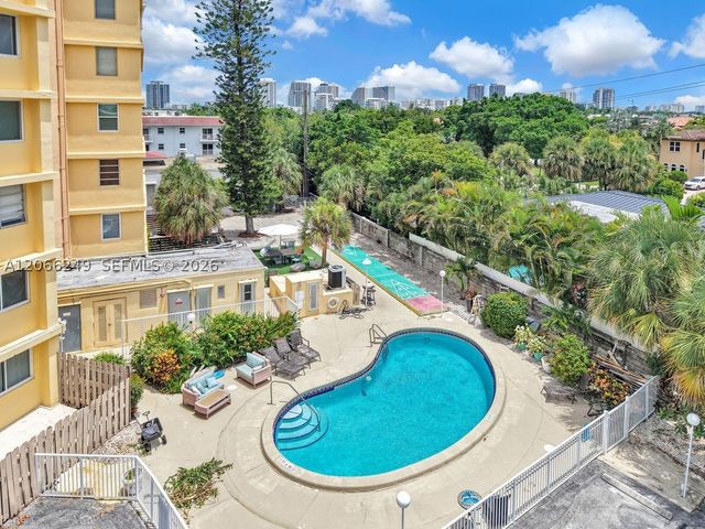 2400 NE 9th St 201, Fort Lauderdale, FL 33304