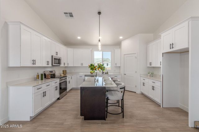 9544 W SANDSTONE MOUNTAIN Drive, Casa Grande, AZ 85194