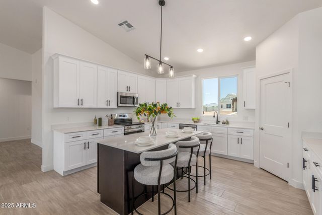 9544 W SANDSTONE MOUNTAIN Drive, Casa Grande, AZ 85194