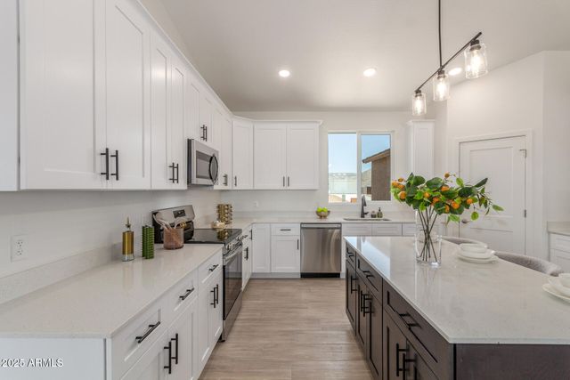 9544 W SANDSTONE MOUNTAIN Drive, Casa Grande, AZ 85194