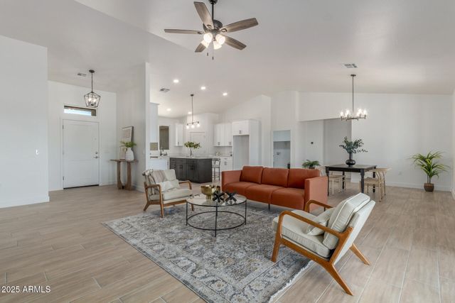 9544 W SANDSTONE MOUNTAIN Drive, Casa Grande, AZ 85194