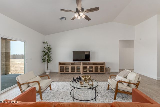 9544 W SANDSTONE MOUNTAIN Drive, Casa Grande, AZ 85194