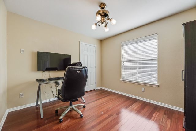 2031 Vintage Circle, Corinth, TX 76210