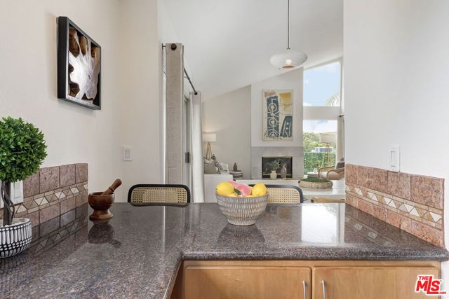 2222 5th Street 301, Santa Monica, CA 90405