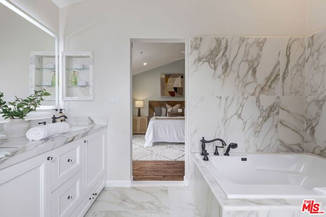 2222 5th Street 301, Santa Monica, CA 90405