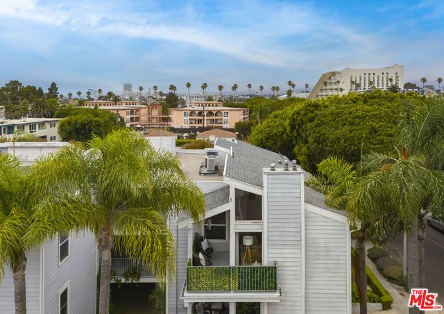 2222 5th Street 301, Santa Monica, CA 90405
