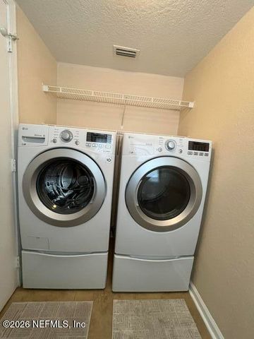 791 ASSISI Lane 1204, Jacksonville, FL 32233
