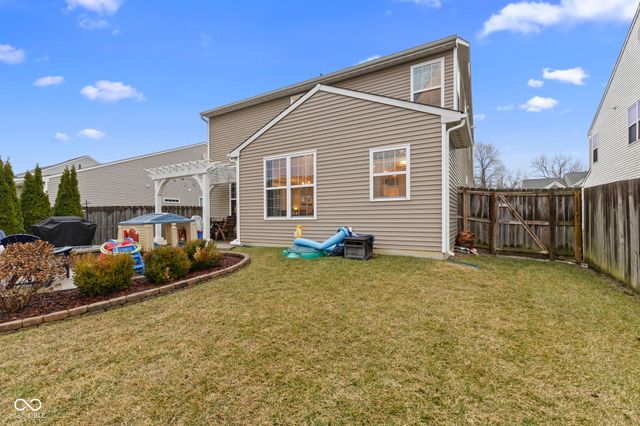 6740 Shooting Star Drive, Whitestown, IN 46075