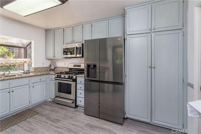 13982 Olive Grove, Sylmar, CA 91342