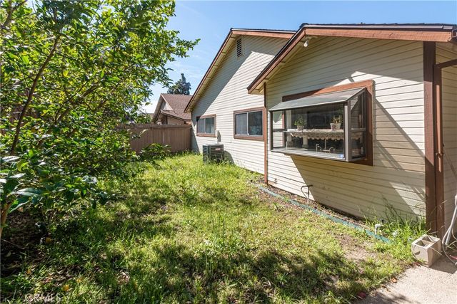 13982 Olive Grove, Sylmar, CA 91342