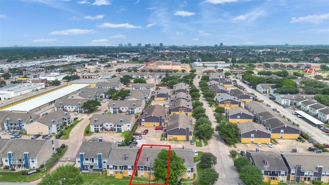 12658 Ashford Meadow Drive B, Houston, TX 77082