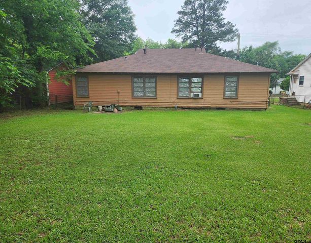 318 Milligan DR, Pittsburg, TX 75686