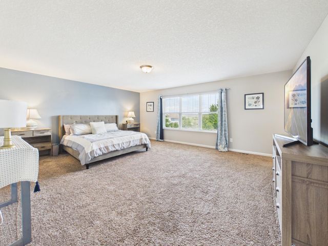 6598 Jeffery Avenue S, Cottage Grove, MN 55016
