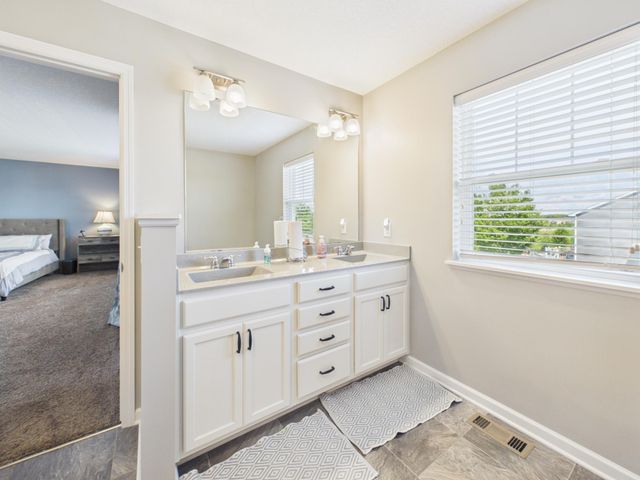 6598 Jeffery Avenue S, Cottage Grove, MN 55016