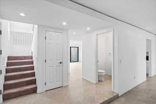 8725 Caminito Abrazo, La Jolla, CA 92037