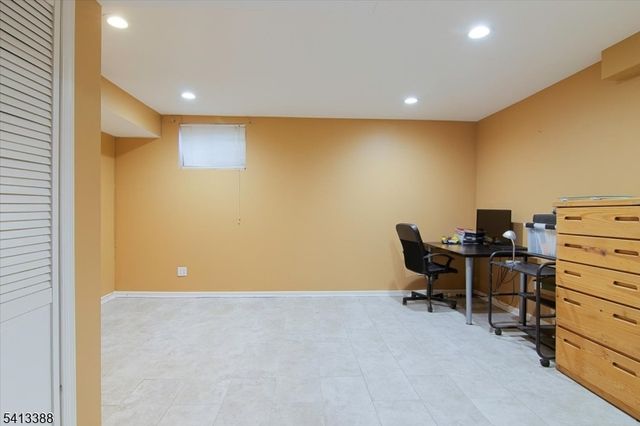 180 Marion Dr, West Orange Twp., NJ 07052