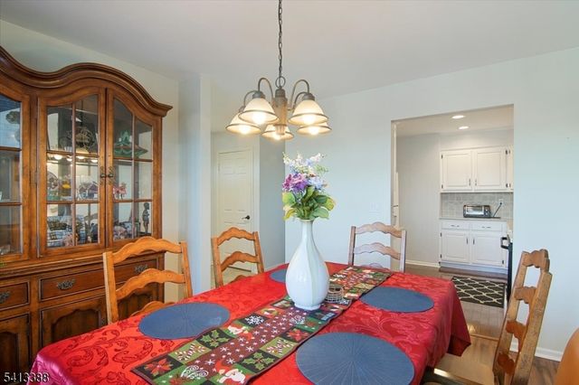 180 Marion Dr, West Orange Twp., NJ 07052