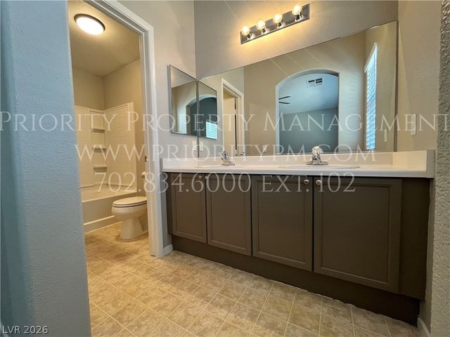 8796 DUNCAN BARREL Avenue 102, Las Vegas, NV 89178