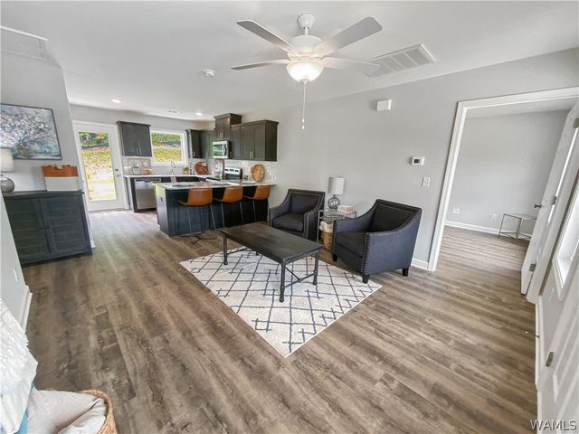 5985 73rd E, Cottondale, AL 35453