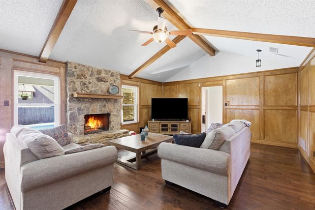 1908 Cleburn Drive, Arlington, TX 76012