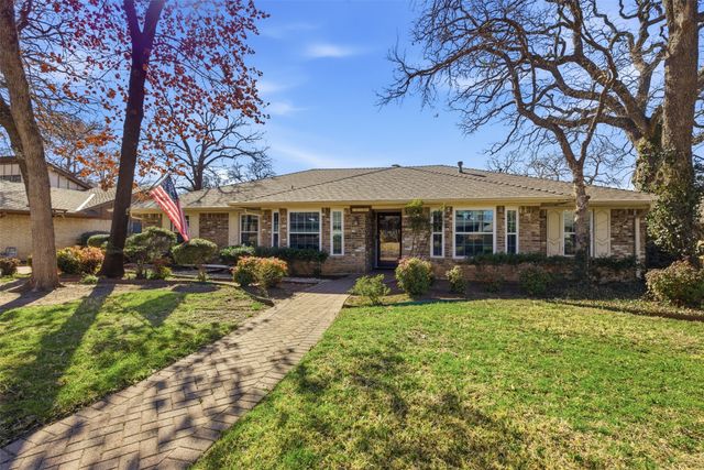 1908 Cleburn Drive, Arlington, TX 76012