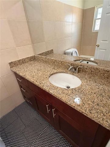 637 Parkdale Drive, Scottdale, GA 30079