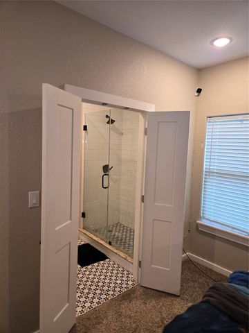 125 Smith Street, Clute, TX 77531