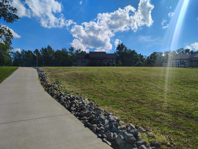 8447 Epperson Springs Rd, Westmoreland, TN 37186
