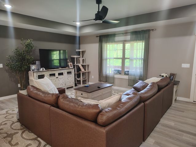 8447 Epperson Springs Rd, Westmoreland, TN 37186