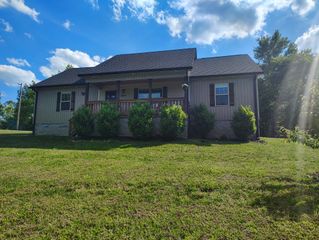 8447 Epperson Springs Rd, Westmoreland, TN 37186