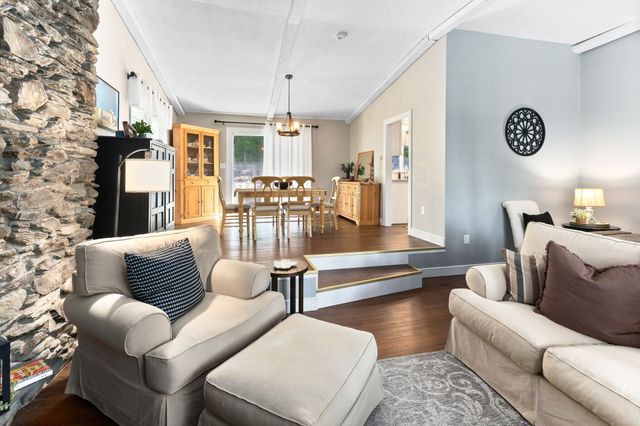 18 Oar & Line Rd, Plymouth, MA 02360