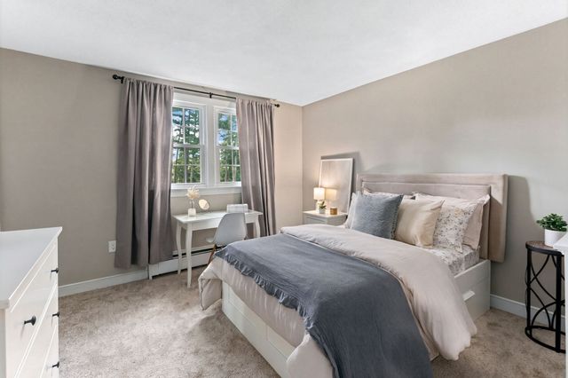 18 Oar & Line Rd, Plymouth, MA 02360