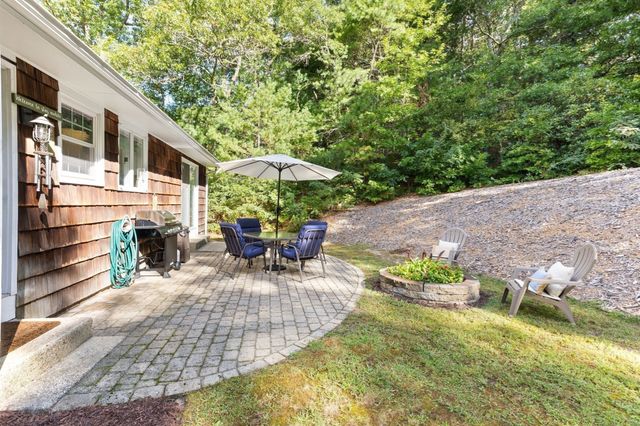 18 Oar & Line Rd, Plymouth, MA 02360