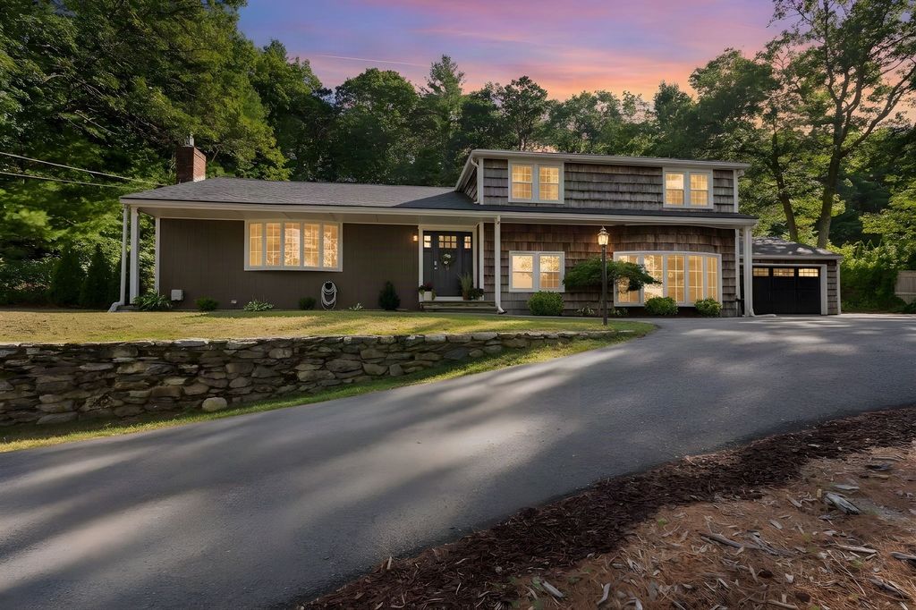 18 Oar & Line Rd, Plymouth, MA 02360