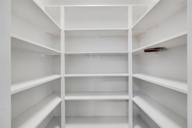 1762 Windy Park CIR, Round Rock, TX 78664